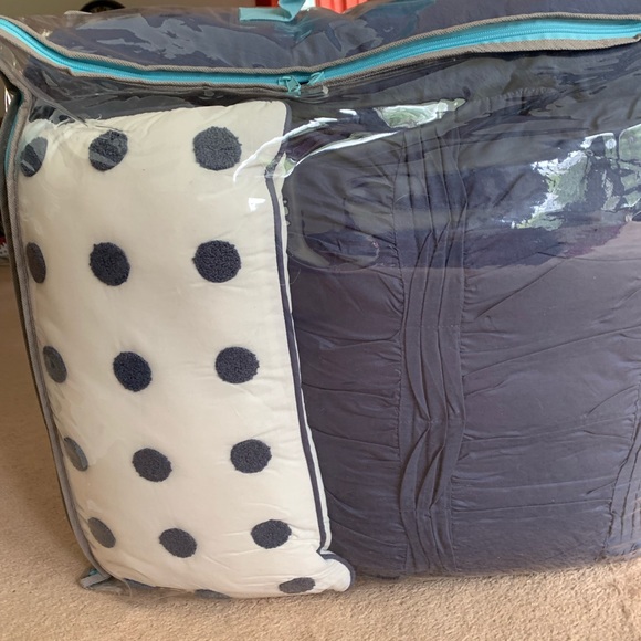🌟NWT🌟 comforter set || urban habitat - Picture 3 of 4